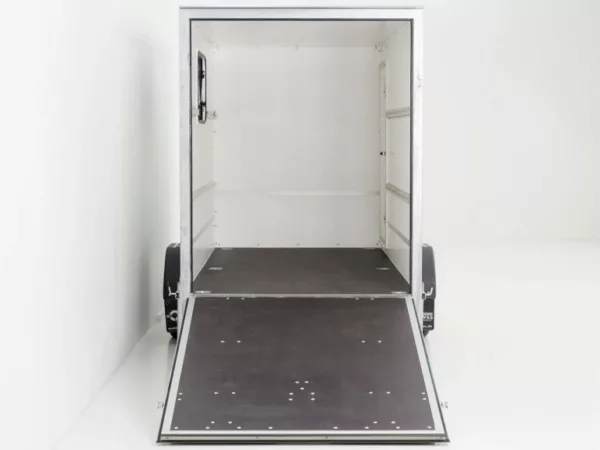 Kofferanhänger BK  Höhe:180 1,3t|Rampe|Tür|1 Fenster – Bild 6