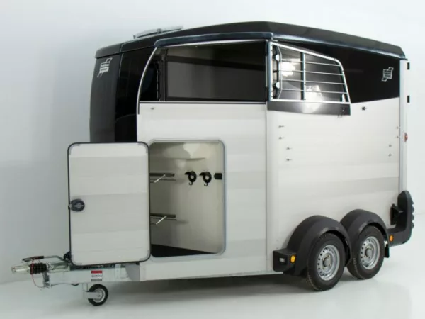 Ifor Williams Pferdeanhänger HBX 511|Sattelkammer|neues Modell|schwarz – Bild 6
