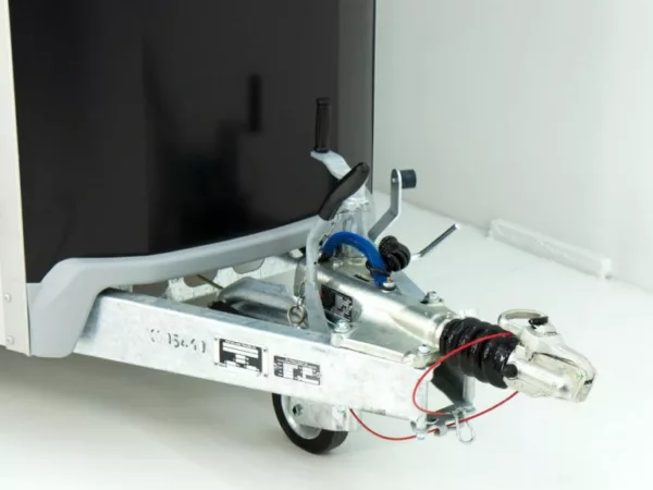 Ifor Williams Pferdeanhänger HBX 511|Sattelkammer|neues Modell|schwarz – Bild 15