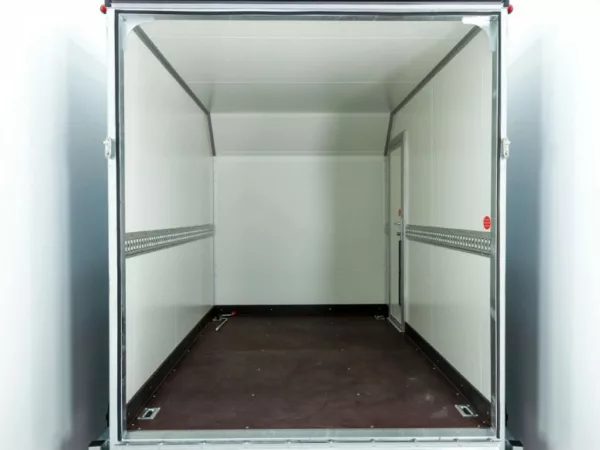 Vezeko Kofferanhänger VK Sandwich Black 2,7t|Rampe|Tür|Schräge – Bild 8