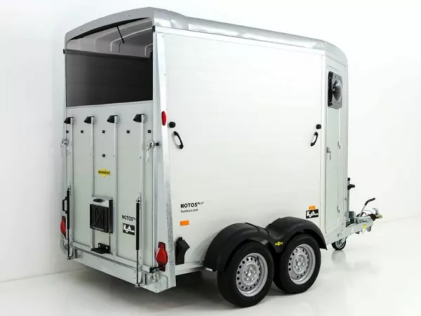 Humbaur Pferdeanhänger Notos Alu 2700 S |silber| Frontausstieg – Bild 4