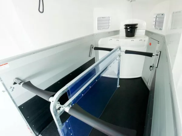 Humbaur Pferdeanhänger XANTHOS AERO 2400|gelb|Alufelgen – Bild 6