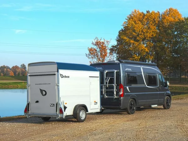 Debon Kofferanhänger Cargo  H:190cm 1,3t|Alu, Polybug|Tür|blau – Bild 2