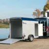 Debon Kofferanhänger Cargo  H:190cm 1,3t|Alu, Polybug|Tür|blau