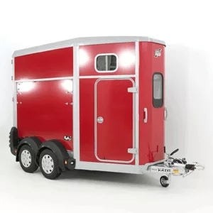 Ifor Williams Pferdeanhänger HB506|Sattelkammer|rot