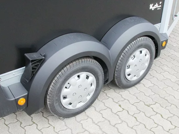 Ifor Williams Pferdeanhänger HB506|Sattelkammer|schwarz – Bild 6