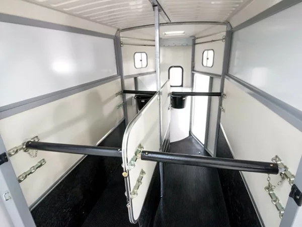 Ifor Williams Pferdeanhänger HB506|Sattelkammer|anthrazit – Bild 5